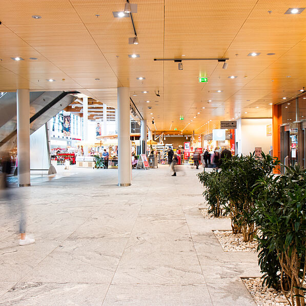 maxcenter_Mall_03_c_maxcenter