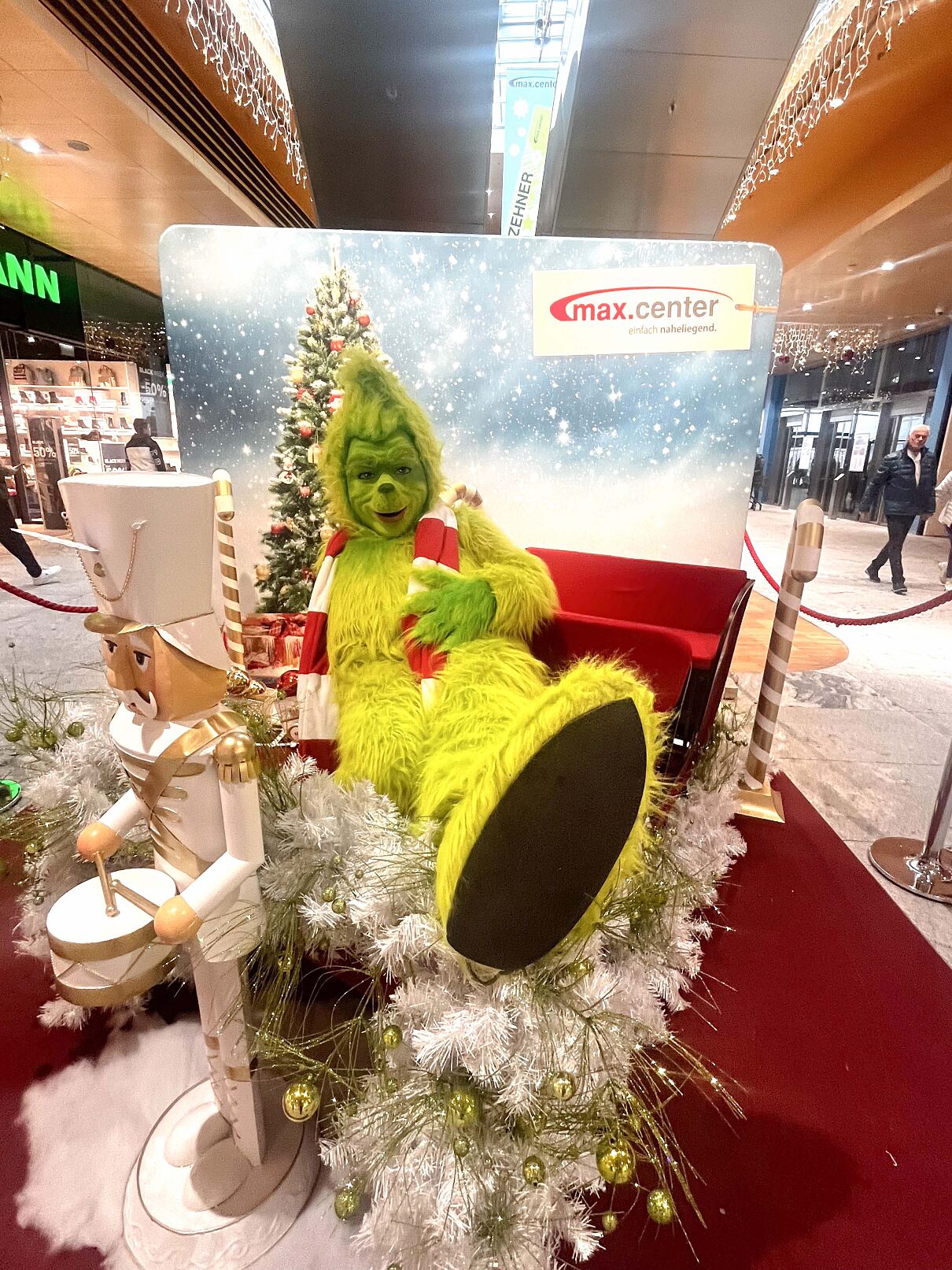 MXW-Weihnachtsmuffel_2025 © MAX.CENTER